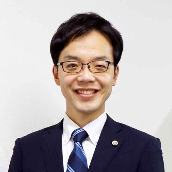 弁護士　坂根 洋平